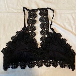 EUC - Black aerie bralette w/ lace detailing around edges